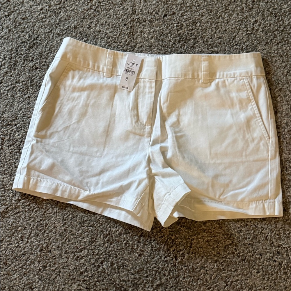 NWT- Loft Women’s White Casual Cotton Blend Shorts